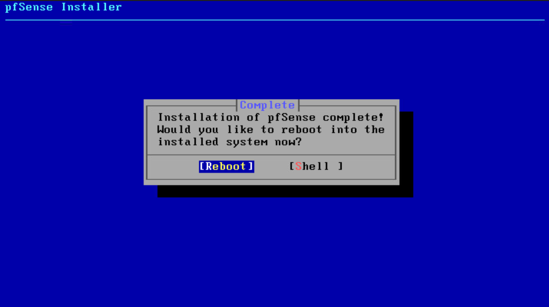 Khởi động lại hệ thống: Sau khi cài đặt hoàn tất, hệ thống sẽ yêu cầu khởi động lại. Rút USB hoặc đĩa DVD và khởi động lại hệ thống từ ổ đĩa đã cài đặt pfSense.